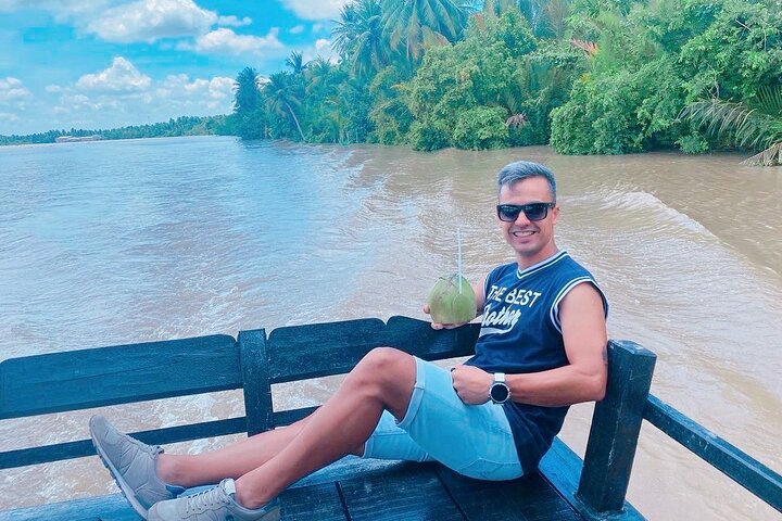 Cu Chi Tunnels and Mekong Delta VIP Tour by Limousine