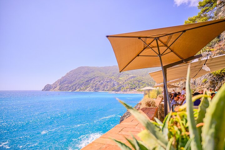 Cinque Terre Day Trip with Transport from Montecatini