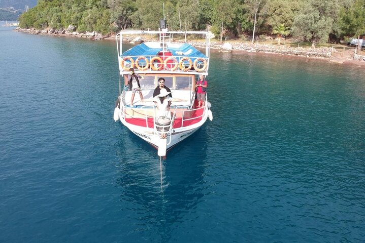 Marmaris and Icmeler Private Full-Day Boat Trip with Lunch