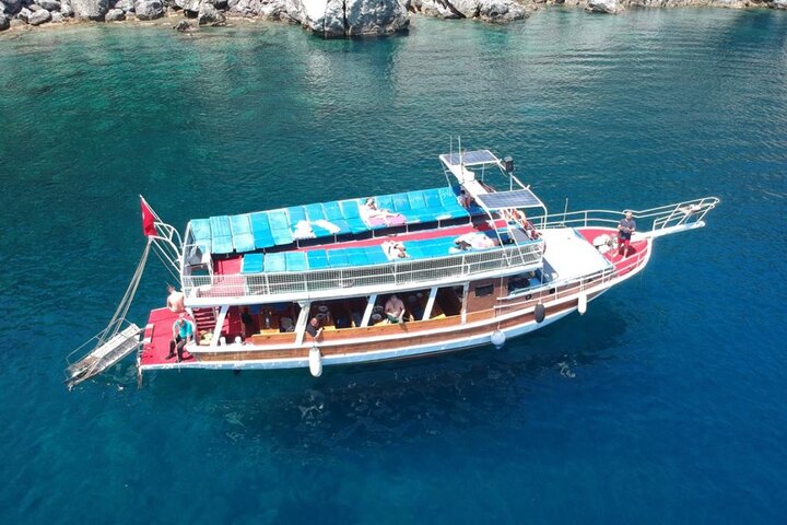 Marmaris and Icmeler Private Full-Day Boat Trip with Lunch