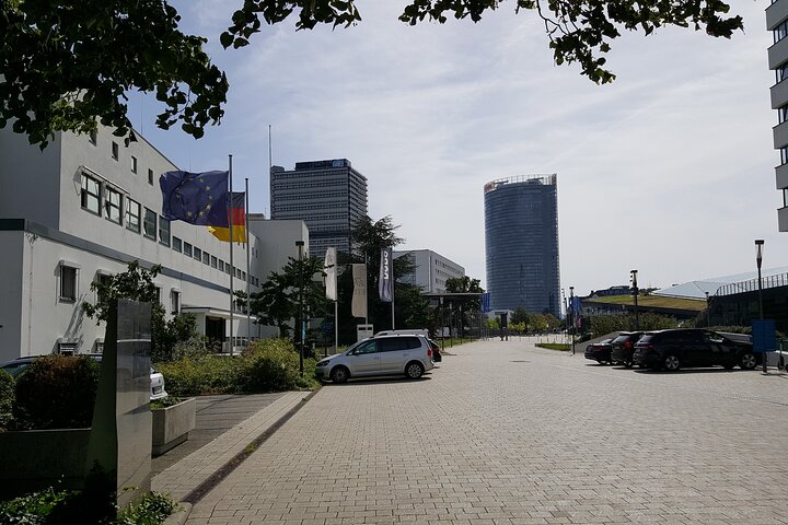 Private tour: Bonn Republic - Former government district