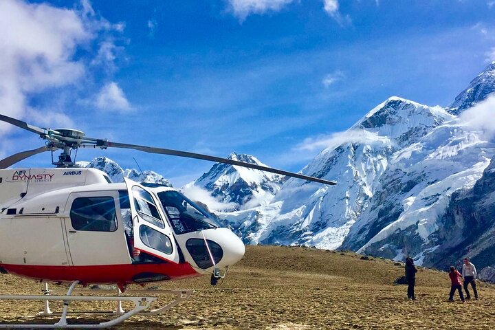 Landing Everest Base Camp and Gokyo Lake by Helicopter Day Tour