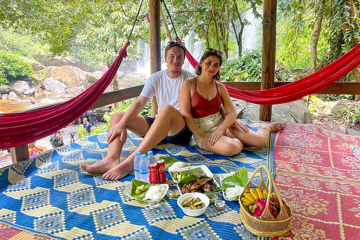 Kulen Mountain with Beng Mealea and Tonle Sap Small Group Tour