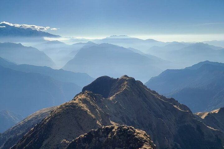 Chopta-Tungnath Trek, A Sunrise at 3700m in the Himalayas