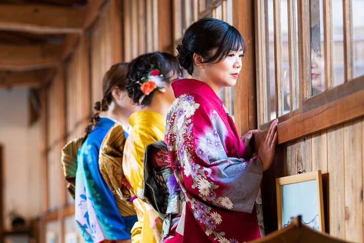 Private Authentic Kimono Walk in Nostalgic Village, Minakami