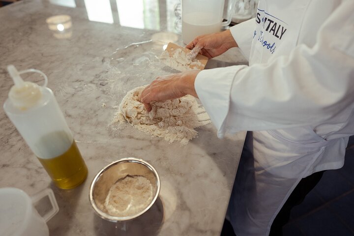Palermo Pizza & Gelato Cooking Class with Meal & Wine