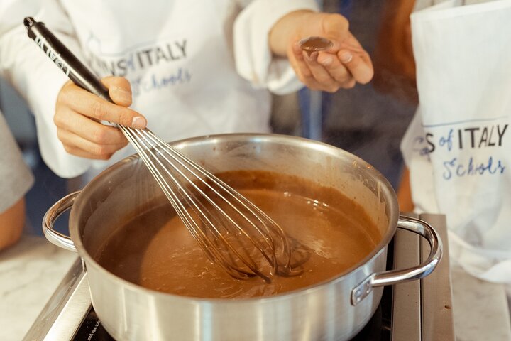 Palermo Pizza & Gelato Cooking Class with Meal & Wine