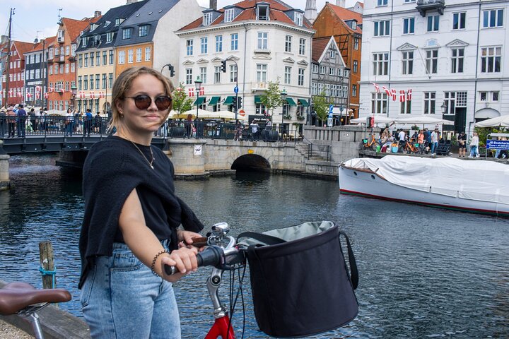 Copenhagen Highlights 3 Hour Bike Tour with local Guide