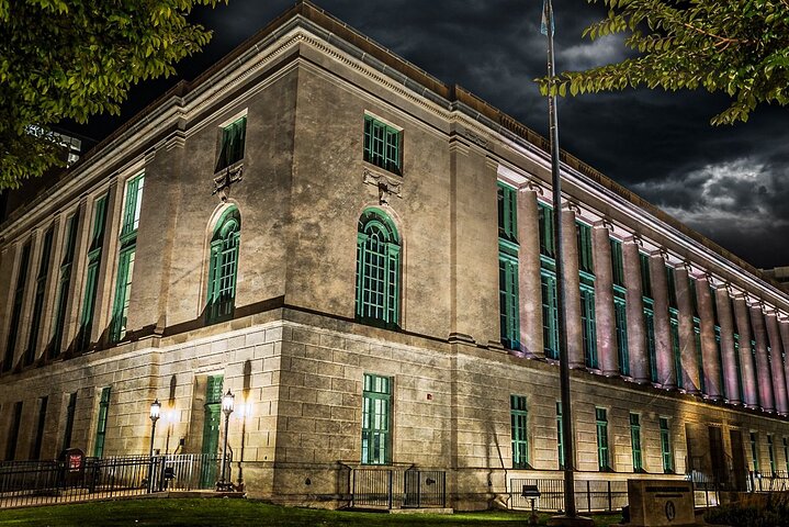 Murmurs of Mourning & Murder: Madison Ghost Tour