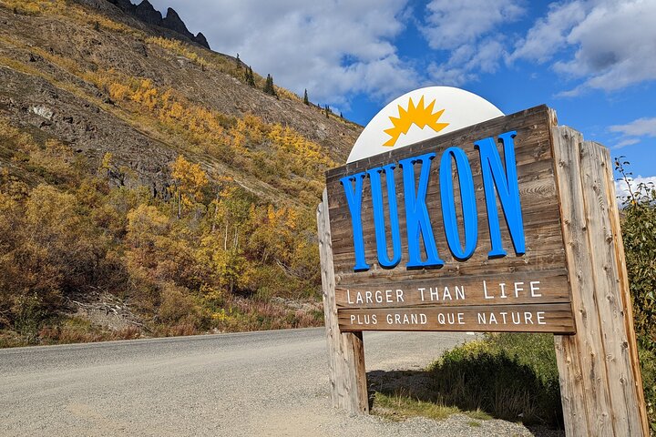 Wild Adventure Yukon Tour into Canada including City and Summit