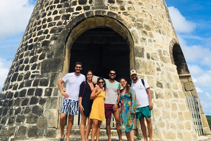 6h Ultimate Antigua Tour: Stingray City, Beach & Local Lunch