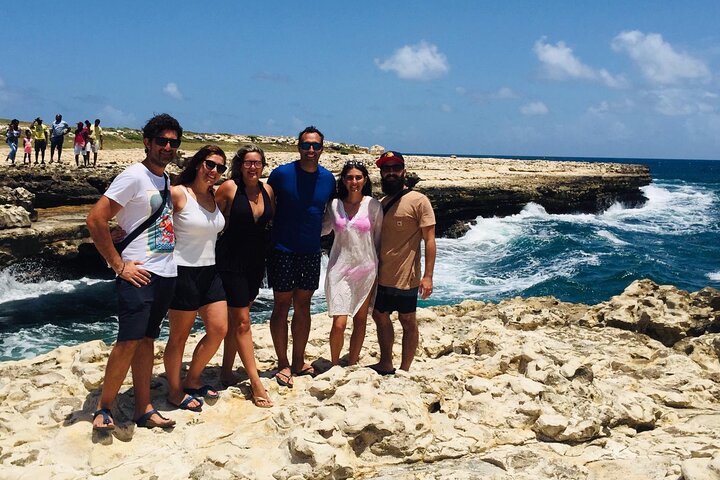 6h Ultimate Antigua Tour: Stingray City, Beach & Local Lunch