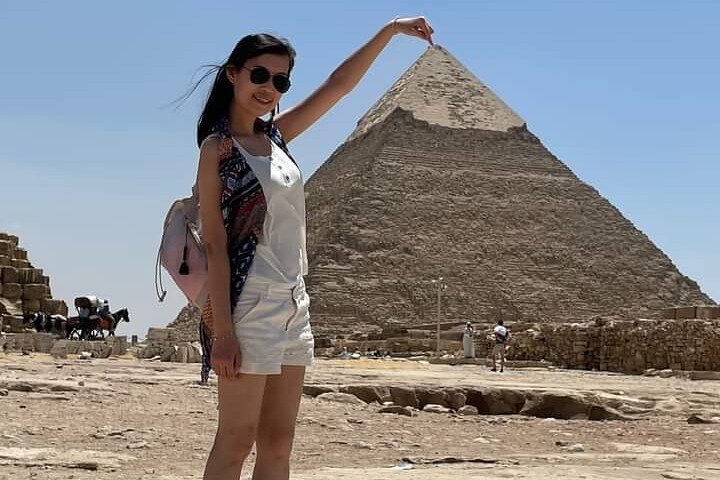 Private Guided Tour Giza pyramids, Sphinx with an Egyptologist