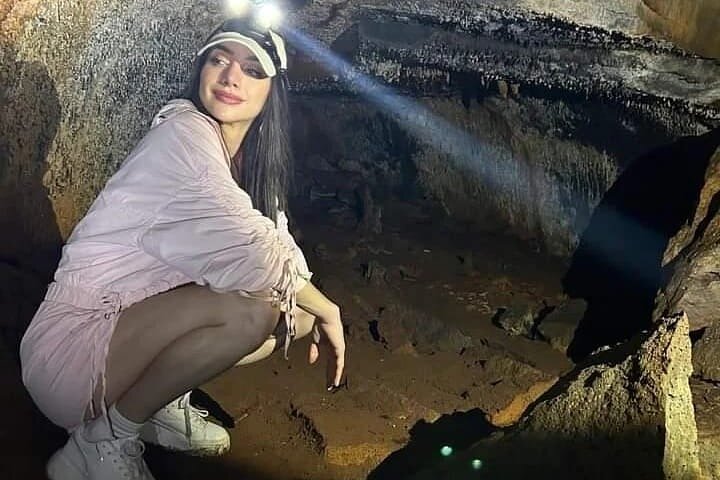 Giant Tortoises Tour, Lava Tunnels & Stop at Los Gemelos Craters”