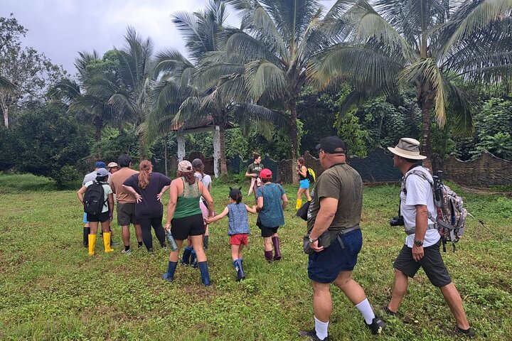 Giant Tortoises Tour, Lava Tunnels & Stop at Los Gemelos Craters”