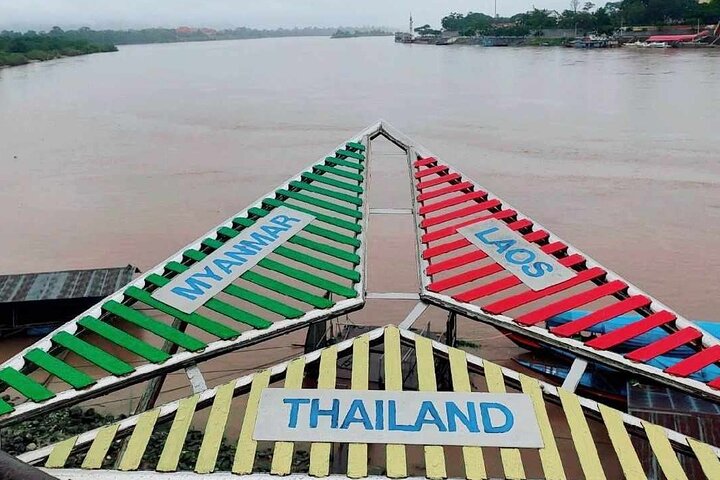 Full Day Group Tour in Chiang Rai