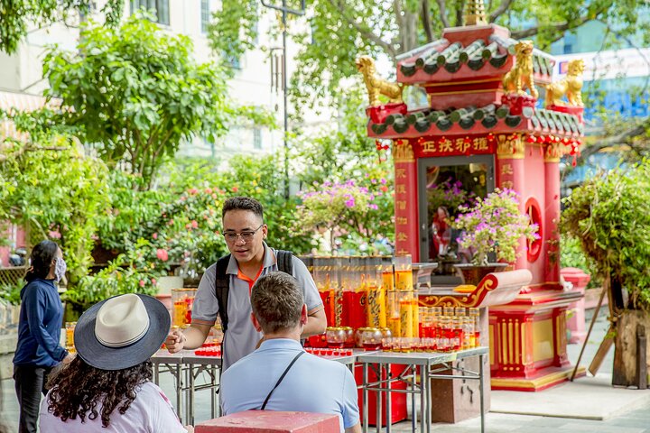 Small-group Saigon City Tour: 4-Hour Must-see Iconic Landmarks