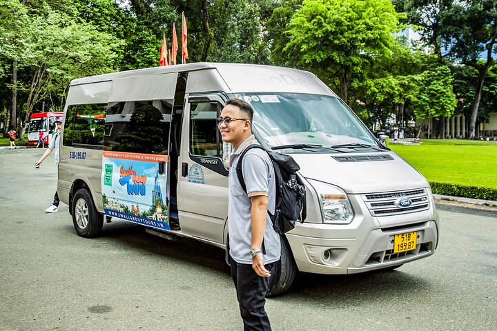 Small-group Saigon City Tour: 4-Hour Must-see Iconic Landmarks