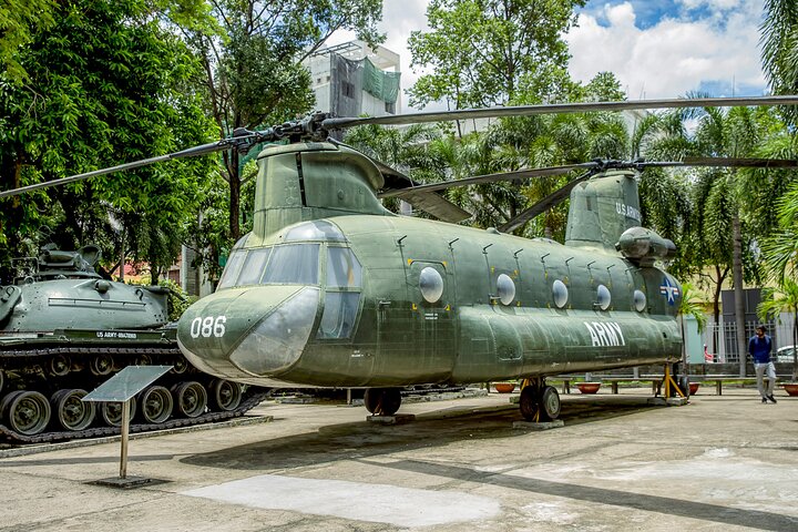 Small-group Saigon City Tour: 4-Hour Must-see Iconic Landmarks