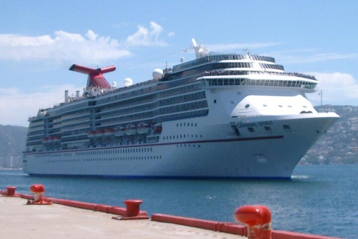 4hr Fun Guide Tour For Cruisers or Hotels Guests with Divers Show