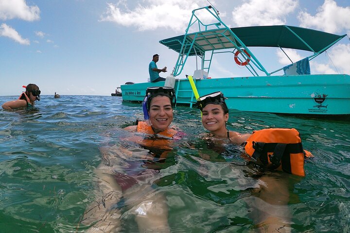 Full Day Tour with Fishing and Snorkeling from Holbox