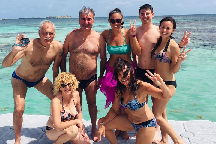 Antigua Stingray Experience with Hotel Pickup & Local Guide
