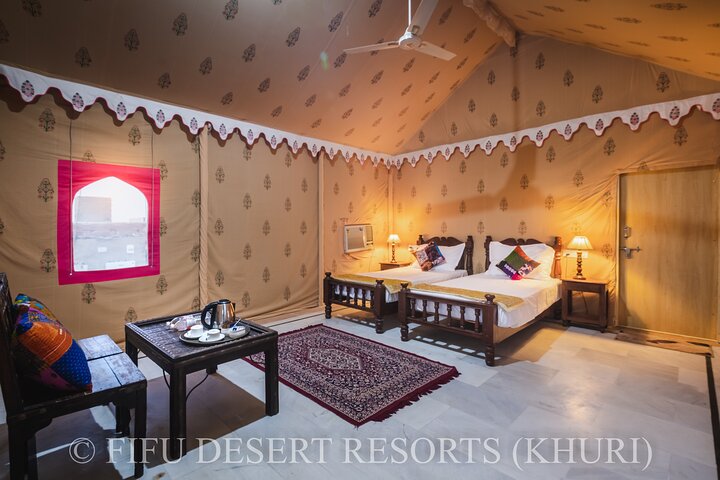 A Night in Thar Desert – Unforgettable Luxury Camel Safari