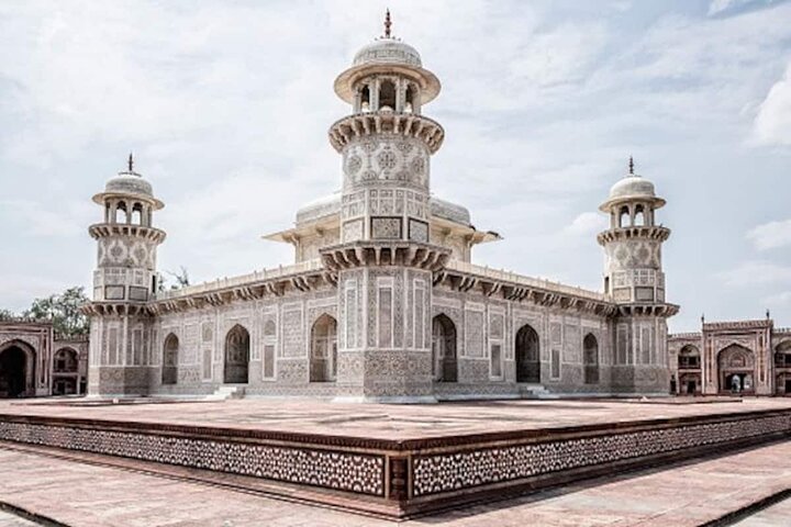 Private Taj Mahal Agra Fort Baby Taj Tour By Car From Delhi