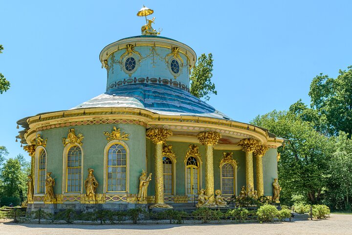 Private Tour Berlin - Potsdam - Magdeburg with Local Driver