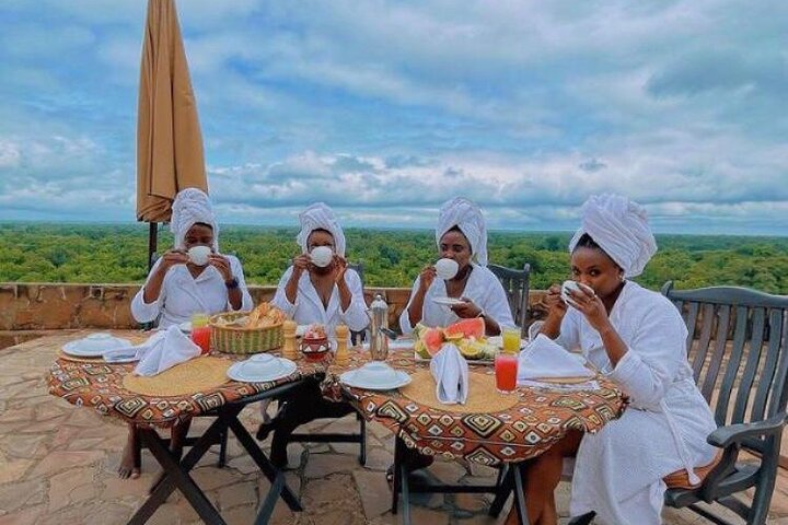 3 Days Zaina Elephants Safari - Eco luxury lodge experience