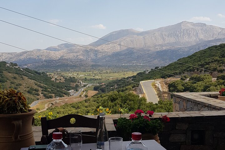 Knossos & lasithi plateau villages,Zeus's cave&olive oil Mill