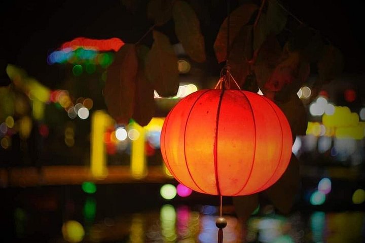 Hoi An Night Market with Hoi an walking Tour , Colourful Lanterns, Boat Ride