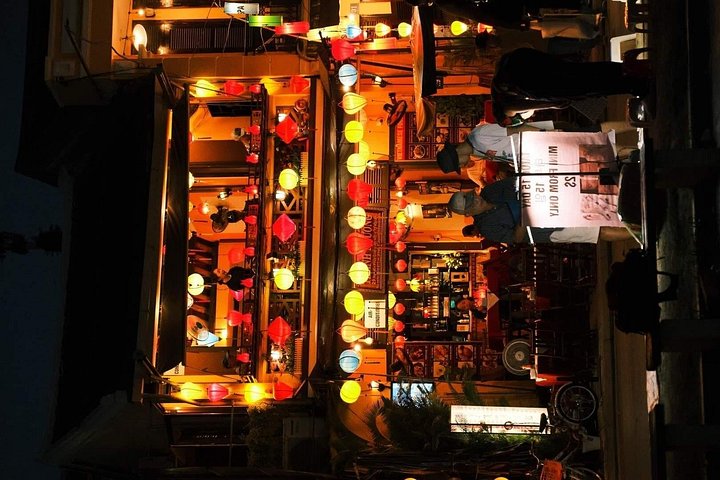 Hoi An Night Market with Hoi an walking Tour , Colourful Lanterns, Boat Ride