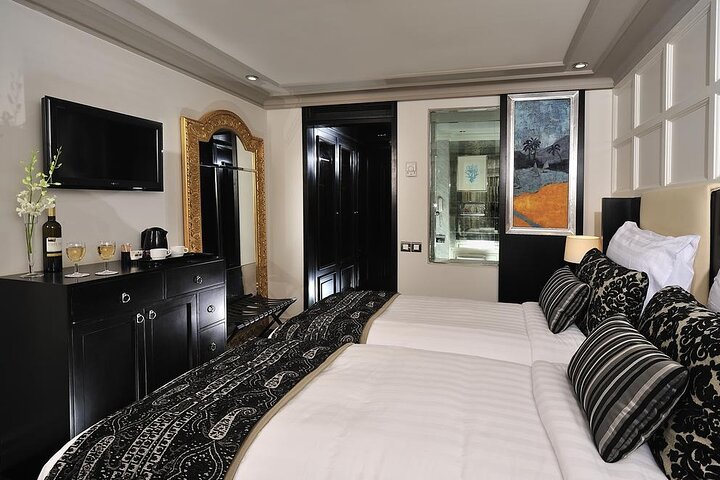 4-Day Nile Cruise Aswan and Luxor Hot Air Balloon with Abu Simbel