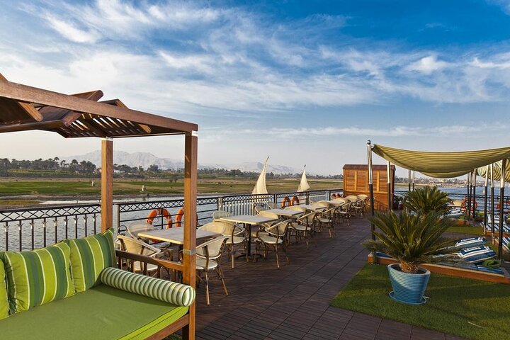 4-Day Nile Cruise Aswan and Luxor Hot Air Balloon with Abu Simbel