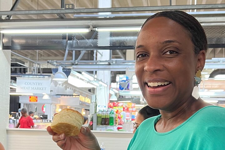 2 Hour Historic Market Food Tour and Hands-On Biscuit Class