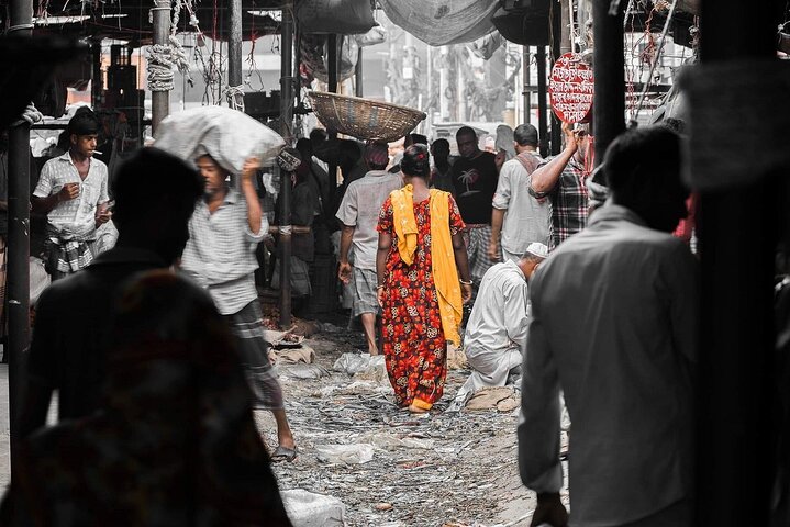 Dhaka Street & Culture Photography – Private Full-Day Tour