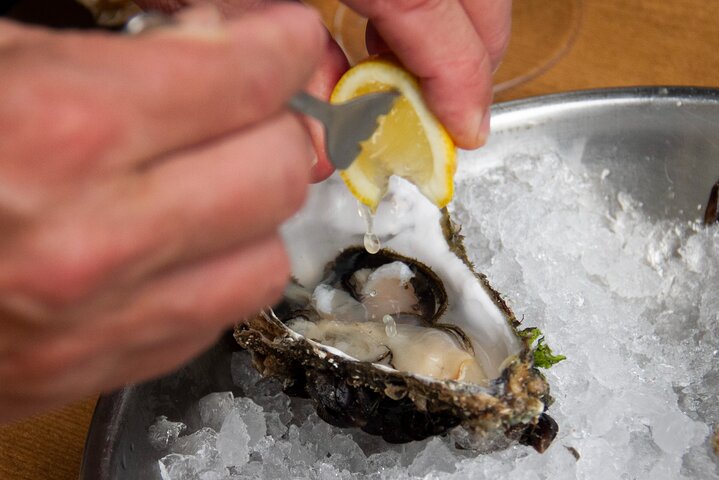 San Sebastian Food & Pintxos Tour with 12 Food & Drinks Tastings