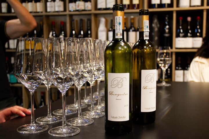 San Sebastian Food & Pintxos Tour with 12 Food & Drinks Tastings