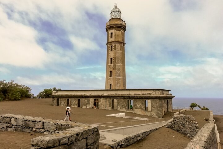 Faial Island: Full Day with Local Guide, Volcanoes and Landscapes