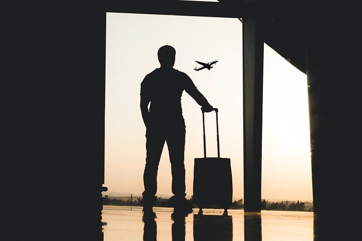 Keflavik Airport Private Transfer Round Trip