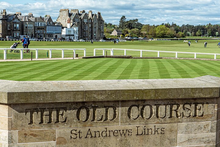 Private Tour - Edinburgh to St Andrews, Dunnottar Castle & Dundee