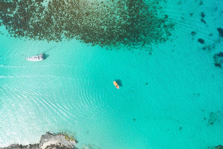 Private Boat Tour: Crystal Lagoon, Blue Lagoon, Comino and Gozo