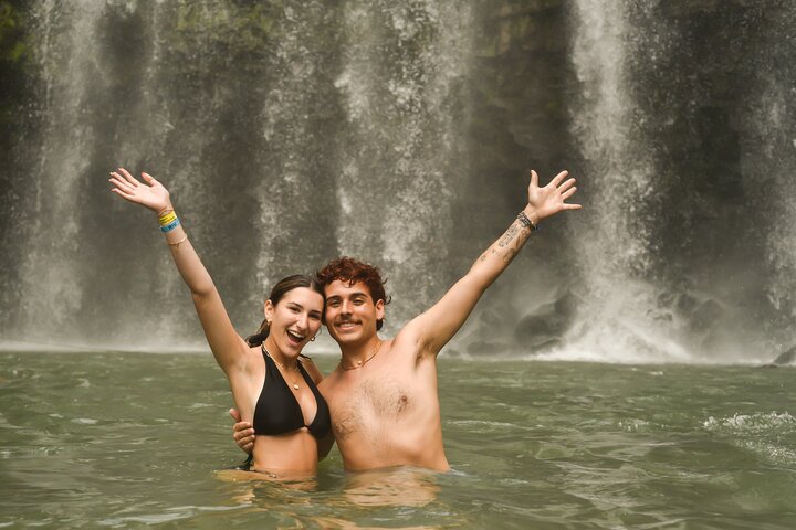 Tropical Rainforest, Hanging Bridges And Jungle Sloths Sanctuary