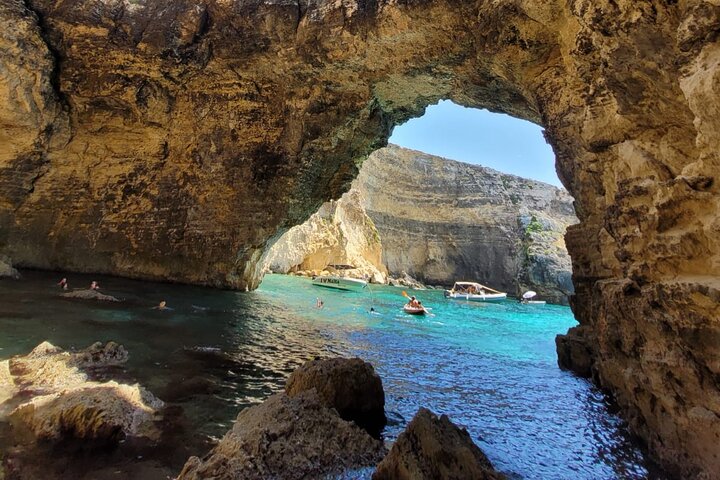 Malta Private Boat Trip: Blue Lagoon, Gozo and Comino T3