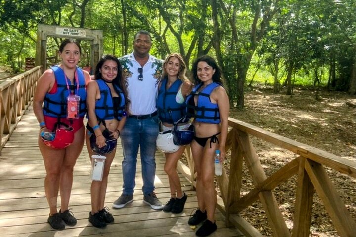 AMBER COVE-TAINO BAY 5 Zip Lines 7 Waterfalls + Locale Food