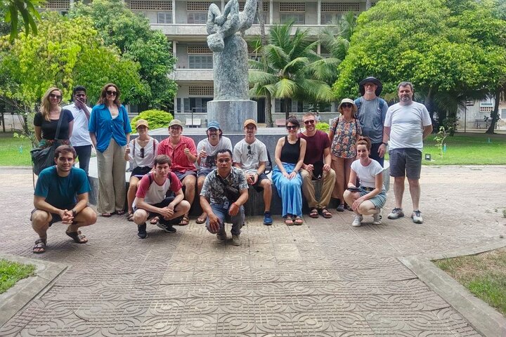 The Killing Field and Toul Sleng Genocide Museum (S21) Tour