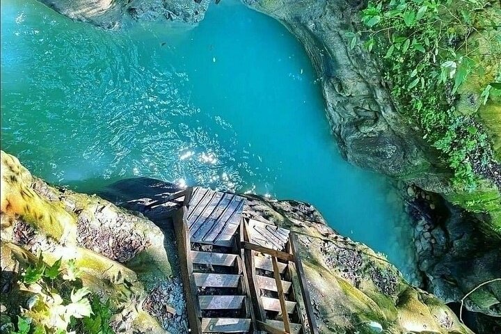 AMBER COVE-TAINO BAY 5 Zip Lines 7 Waterfalls + Locale Food