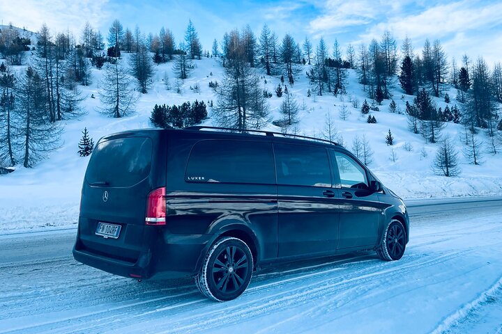 Transfer from Cortina d' Ampezzo to Venice