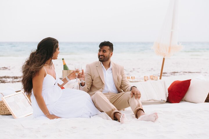 Private Vacation Photoshoot with Photographer in Virginia Beach